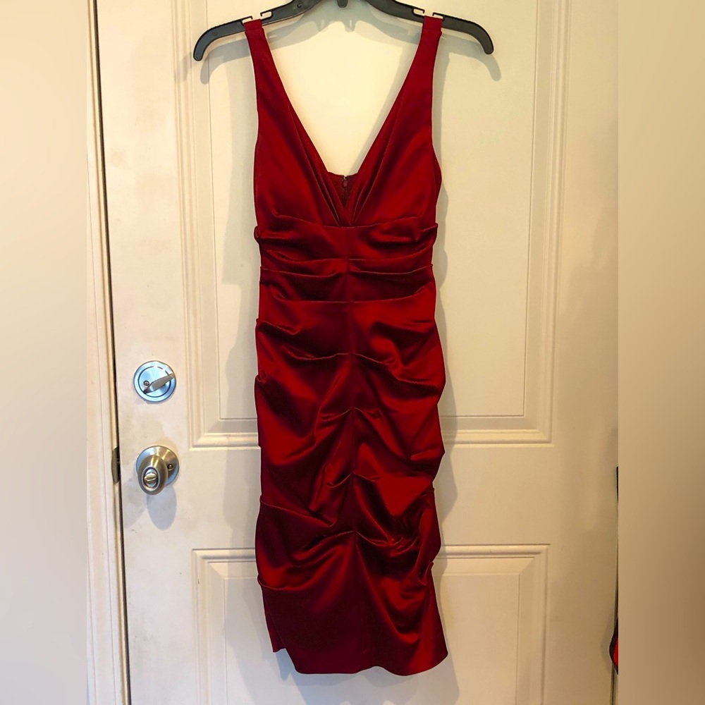 Stunning merlot ruched dress size small